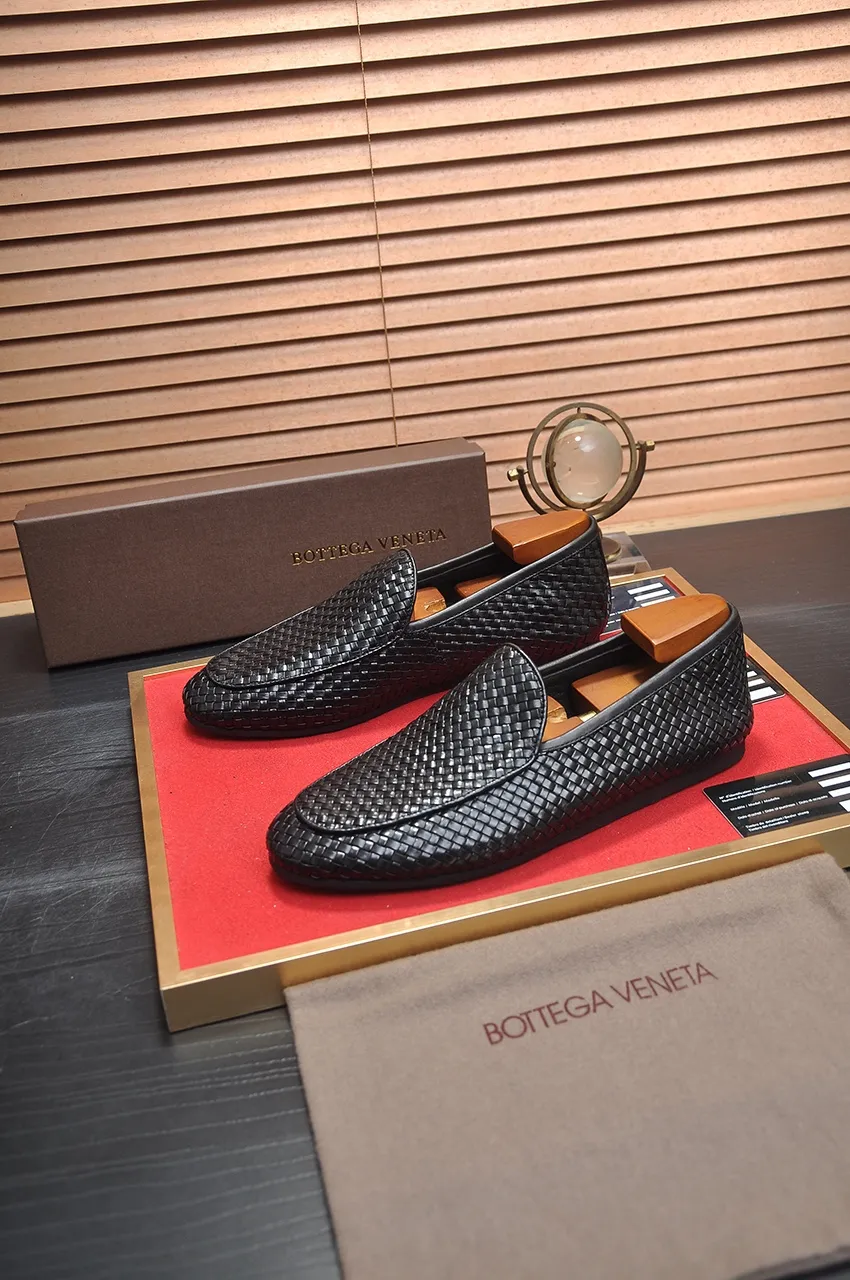 Men's shoes 💰600💶 [Botteg Venetta (BV)] (wallet shoes) exclusive new model official website new model The upper is made of high-quality top calfskin. Delicate feel and flowing luxurious texture. Tailored for refined men to create a noble aura. Detailed and regular Mark hand-stitching. Smooth lines. Full cowhide lining, comfortable to wash off sweat. 38-44